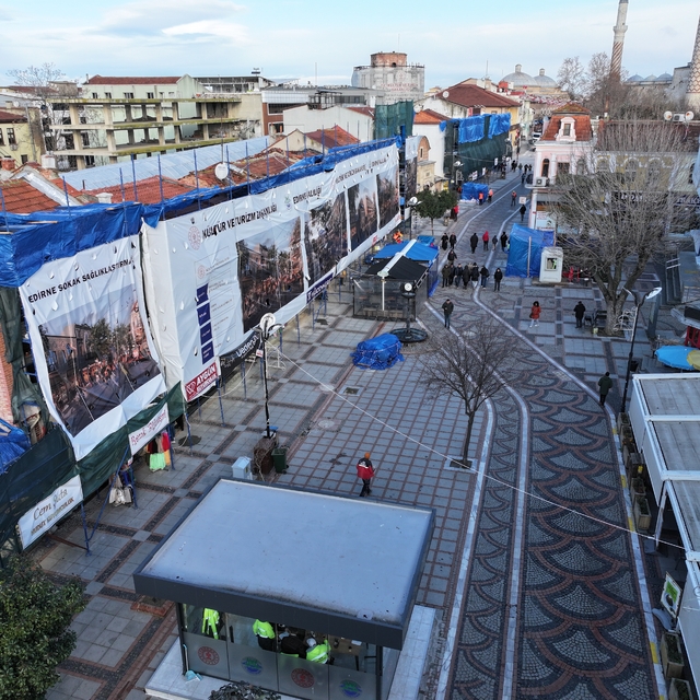 Edirne merkezindeki sokak sağlıklaştırma projesi sürüyor