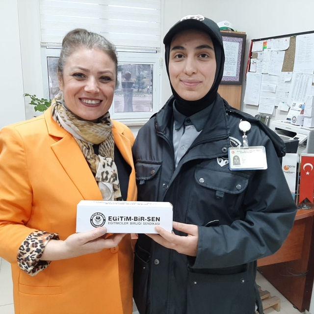 Eğitim-Bir-Sen 2 Nolu Tokat Şubesinden üyelerine dijital termos