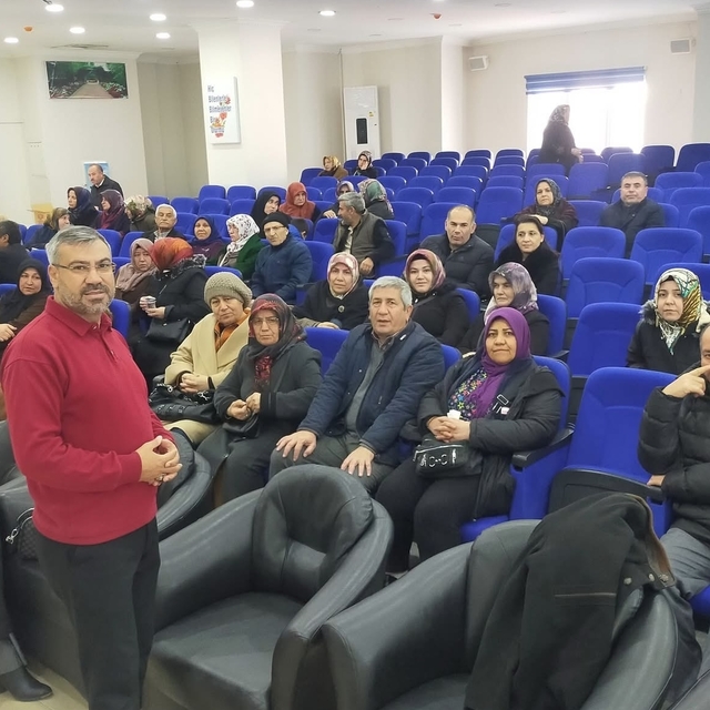 Kırşehir Müftülüğünde umre semineri verildi