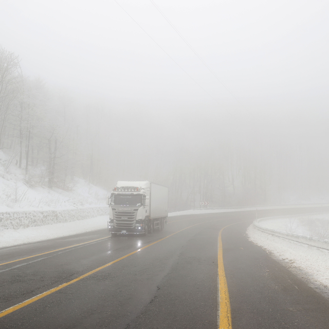Kırklareli'nin Demirköy ilçesinde sis etkili oldu