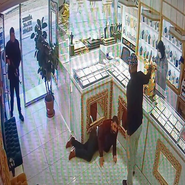 Adana'daki kuyumcu soyguncuları, İstanbul'da yakalandı