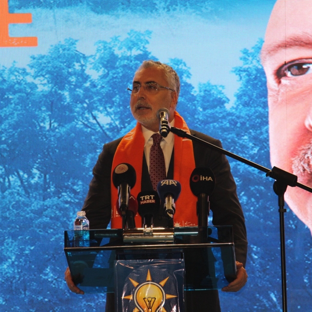 Bakan Işıkhan: Mevzuat çerçevesinde müracaat eden her belediyeye kolaylık s...