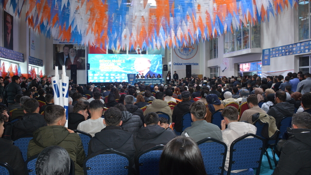 Hakkari'de AK Parti 7. Olağan Gençlik Kolları Kongresi yapıldı