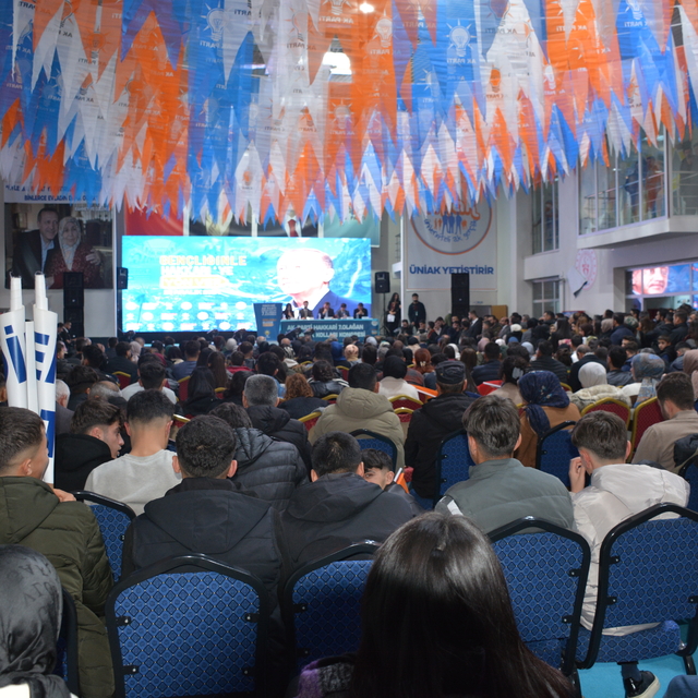 Hakkari'de AK Parti 7. Olağan Gençlik Kolları Kongresi yapıldı