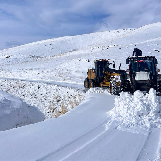 Van'da kar nedeniyle 420 mahalle ve mezra yolu ulaşıma kapandı (2)
