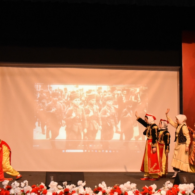 OMÜ'de "Kurtuluş Yolu 1919" temalı Türk halk dansları etkinliği yapıldı