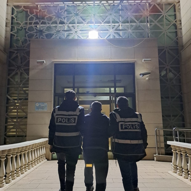 Eski Kilis Belediye Başkanı ile oğlunu öldüren firari hükümlü 19 yıl sonra...