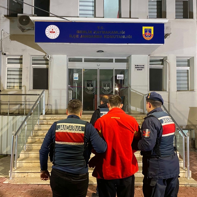 Bursa'da 22 yıl cezası bulunan firari hükümlü yakalandı