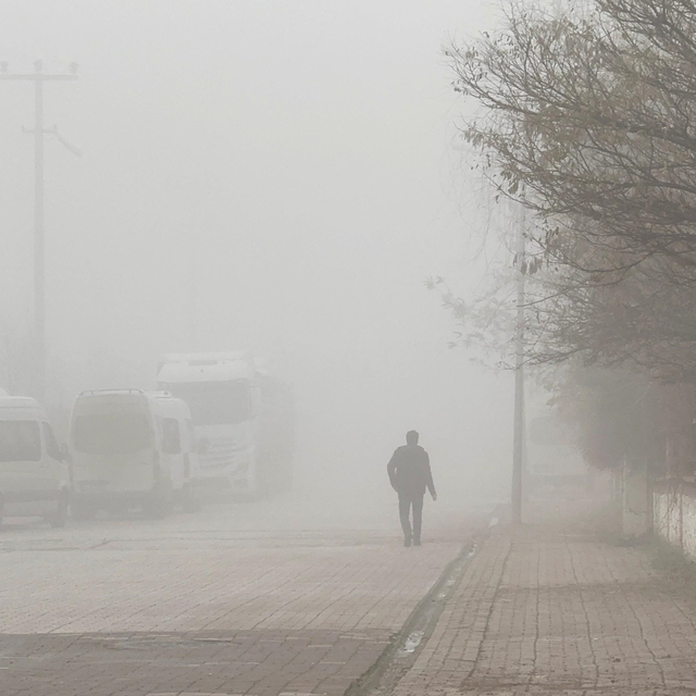 Diyarbakır'da sis nedeniyle uçak seferleri aksadı