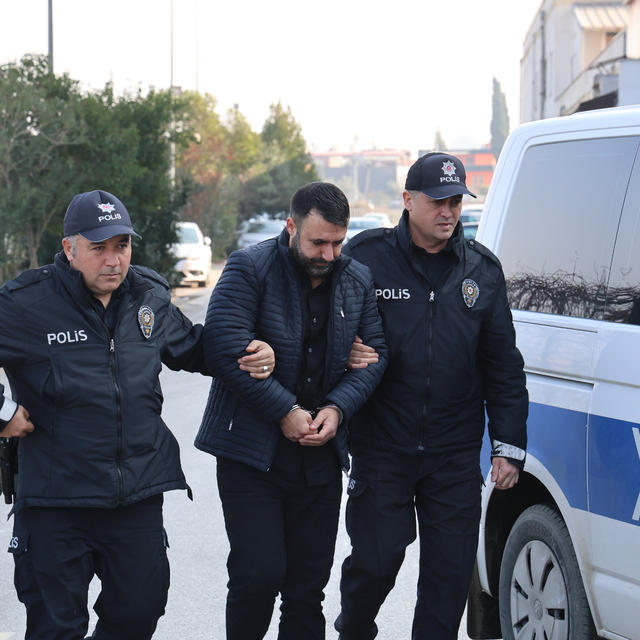 Adana'da 33 yıl 5 ay kesinleşmiş hapis cezasıyla aranan hükümlü yakalandı