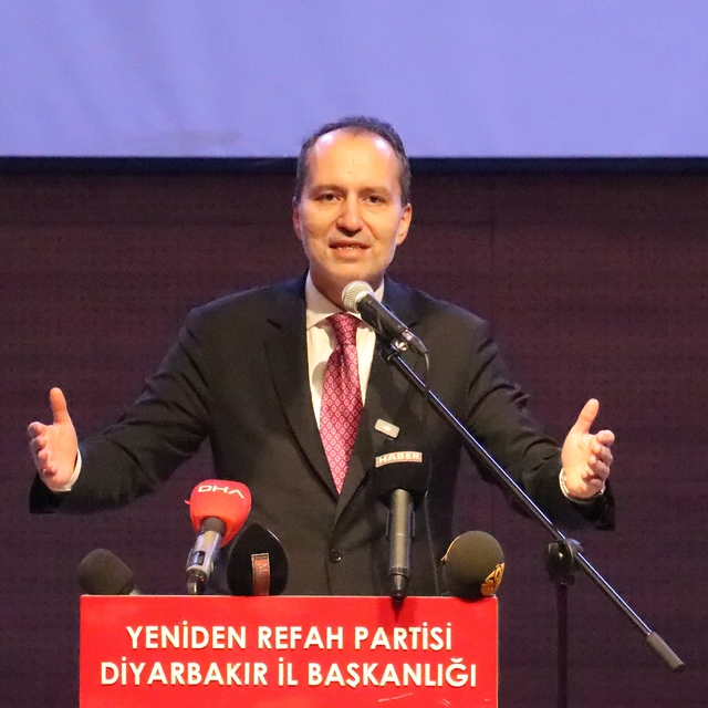 Fatih Erbakan: Öcalan 'silah bırakın' çağrısı yapacaksa, İmralı'dan yapması...