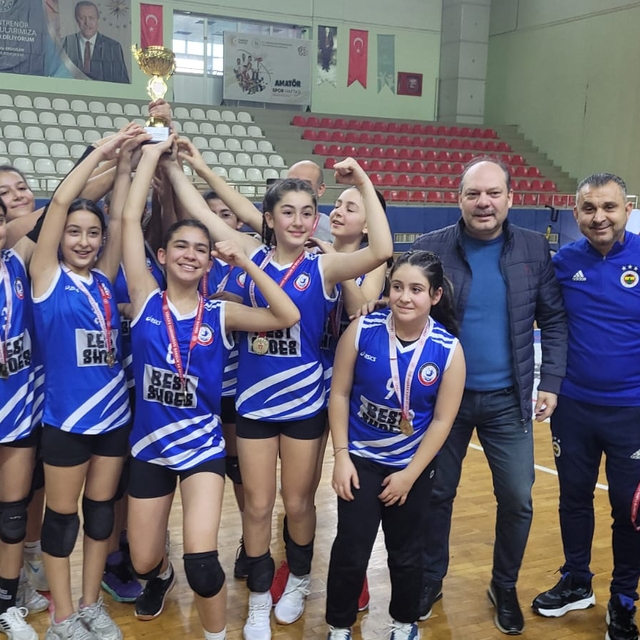 Hatay'da okullar arası voleybol şampiyonası düzenlendi