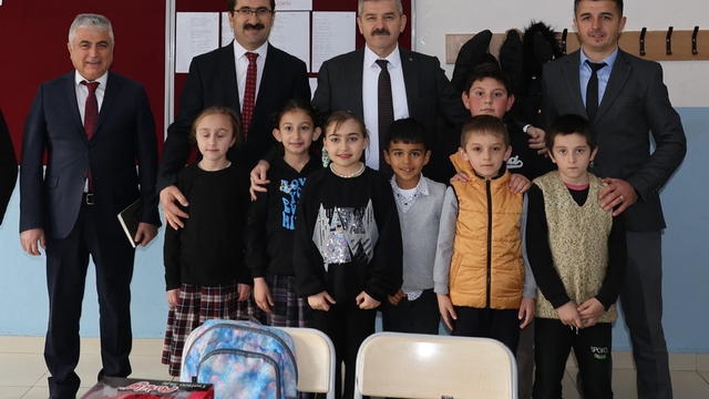 Artvin Valisi Turan Ergün köy ziyaretinde bulundu