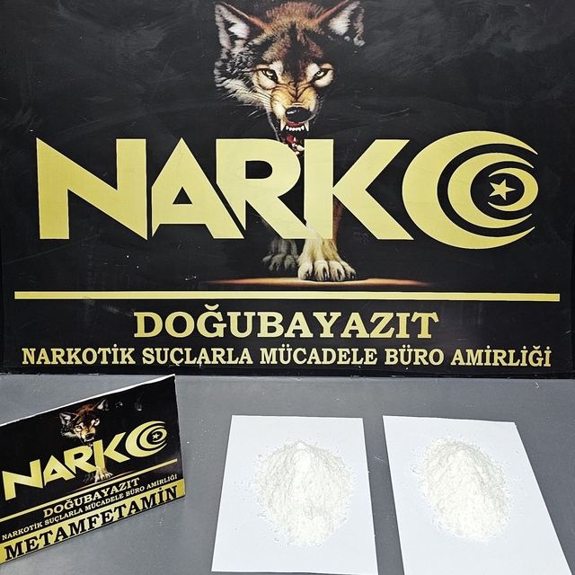 Ağrı'da uyuşturucuyla yakalanan 4 İran uyruklu zanlı tutuklandı