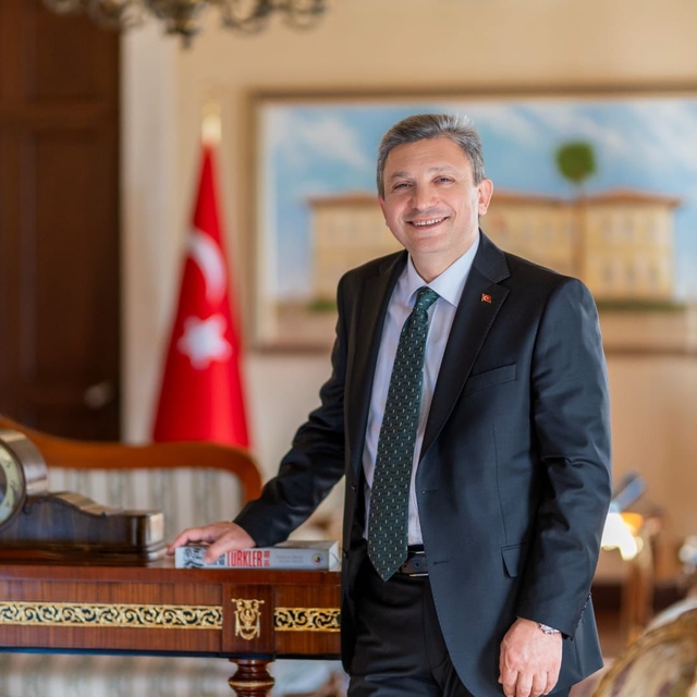 Antalya Valisi Hulusi Şahin'den yeni yıl mesajı