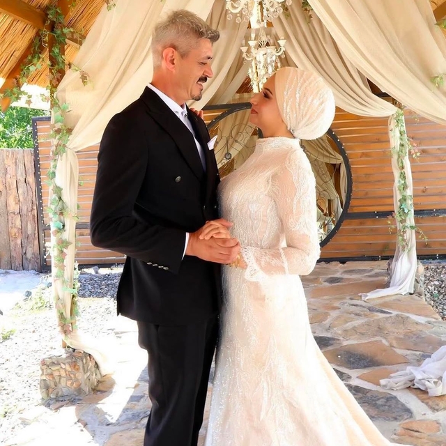 Eşini öldürüp teslim oldu