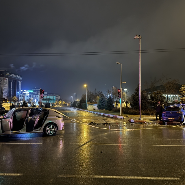 Malatya'da iki otomobilin çarpıştığı kazada 1 kişi öldü, 3 kişi yaralandı