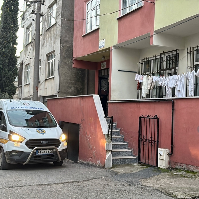 Kocaeli'de karbonmonoksit gazından etkilenen 5 kişi hastaneye kaldırıldı
