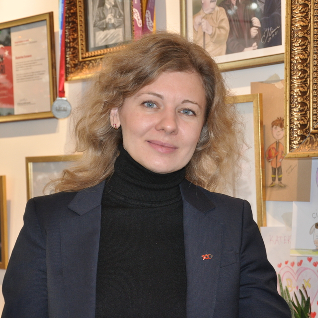 Rus ressam, Eskişehir'de açtığı atölyelerle çocuklara sanatı sevdirmeye çal...