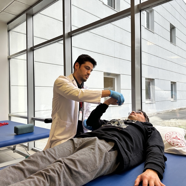 Almanya'da felç geçiren hasta, Düzce'de sağlığına kavuştu