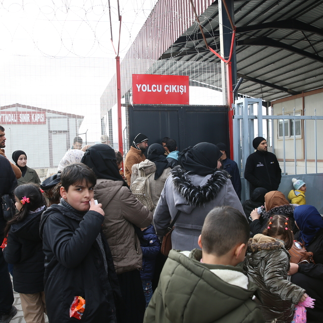 Suriyelilerin Hatay'daki sınır kapılarından ülkelerine dönüşü sürüyor