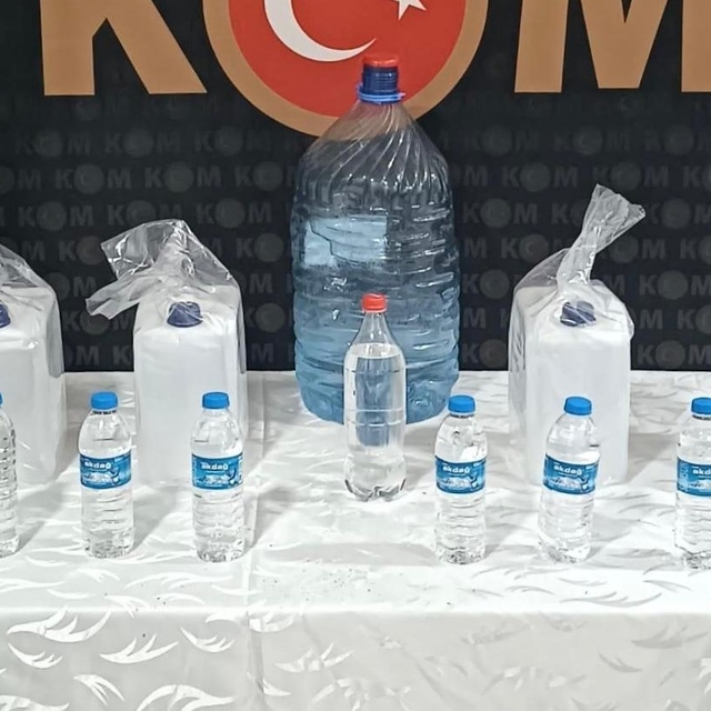 Amasya'da sahte içki operasyonunda yakalanan 3 zanlı tutuklandı