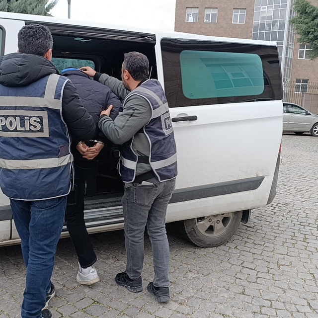 Amasya'da motosiklet çaldıkları iddiasıyla 2 zanlı yakalandı