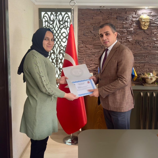 Kızılören'de eski kimliklerin yeni kimlik kartıyla değiştirme işlemi tamaml...