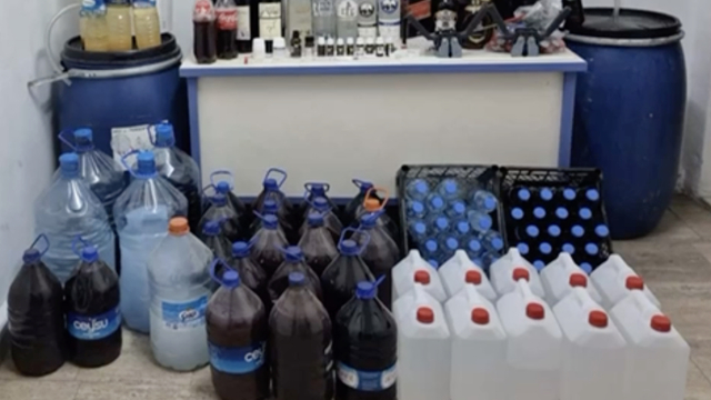 Burdur'da 383 litre kaçak içki ele geçirildi