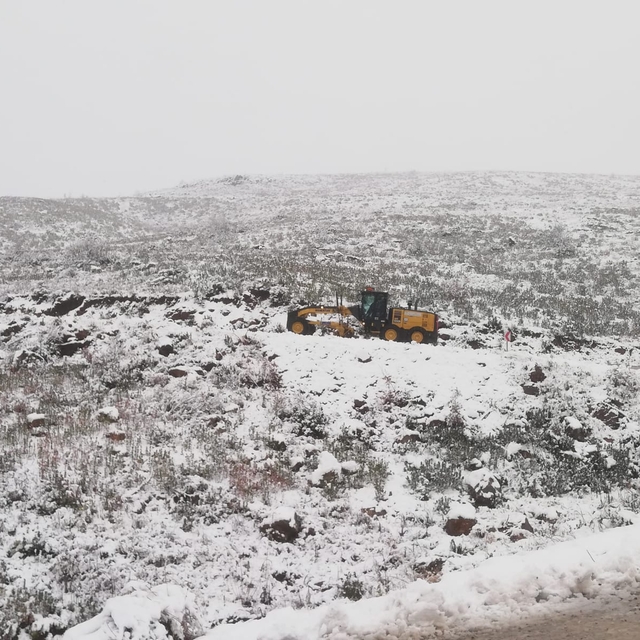 Muğla'da kar yağışı nedeniyle kapanan yollar ulaşıma açıldı