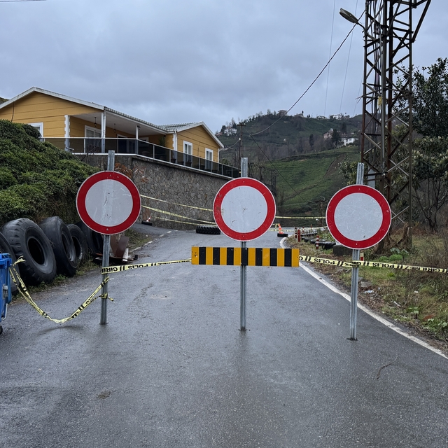 Rize'de yağışın ardından heyelan oluştu