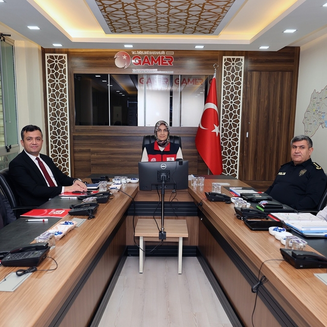 Afyonkarahisar'da "Yeni Yıl Asayiş ve Güvenlik Tedbirleri Toplantısı" düzen...