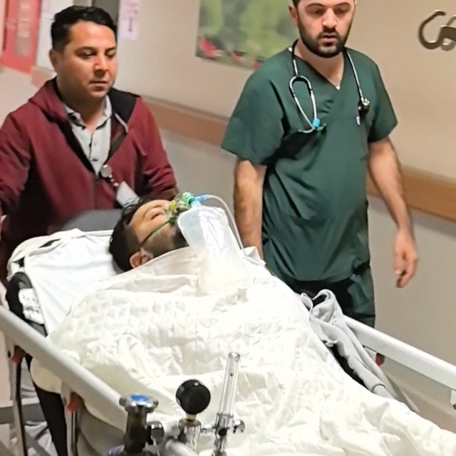 Tamircide karşılaştığı husumetlisini bıçakladı