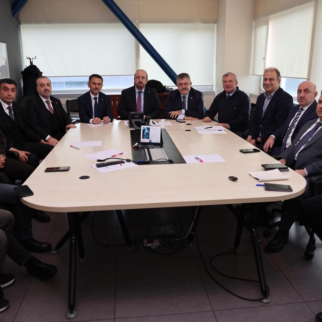 Bakan Yardımcısı Şatıroğlu'ndan Kocaeli'deki doğal gaz kaynaklı patlamaya i...