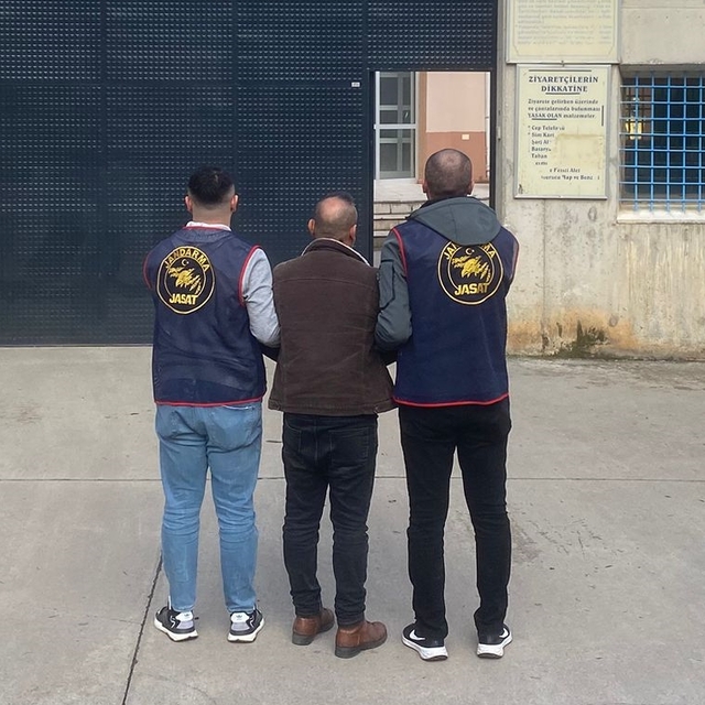 Samsun'da aranan 2 hükümlü yakalandı