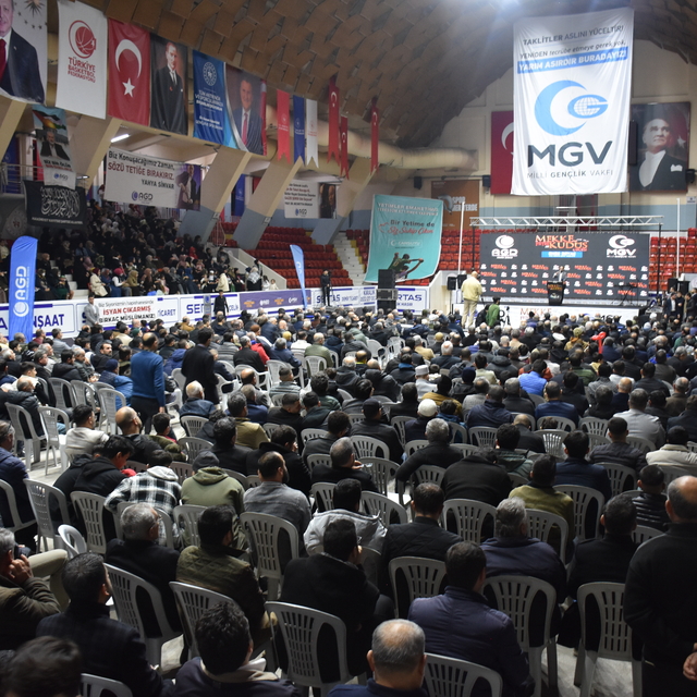 Adana'da Mekke'nin fethinin 1394. yıl dönümü kutlandı