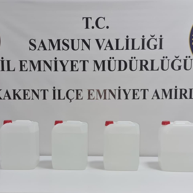 Samsun'da 17 litre etil alkol geçirildi