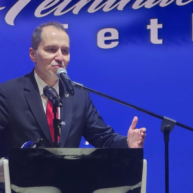 Erbakan, İslam coğrafyası için  birlik çağrısında bulundu