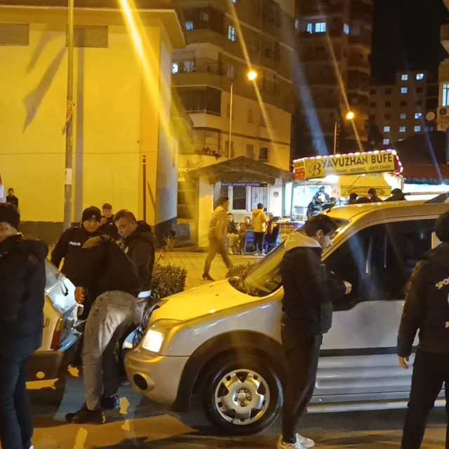 Hatay ve Adana'da polis ekiplerince uygulama yapıldı