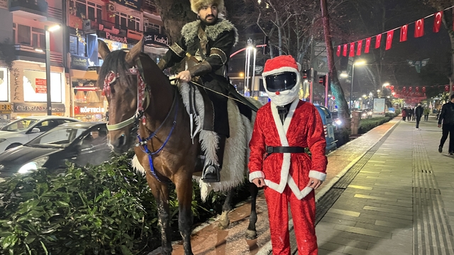 Yeni yıla at üstünde girdi