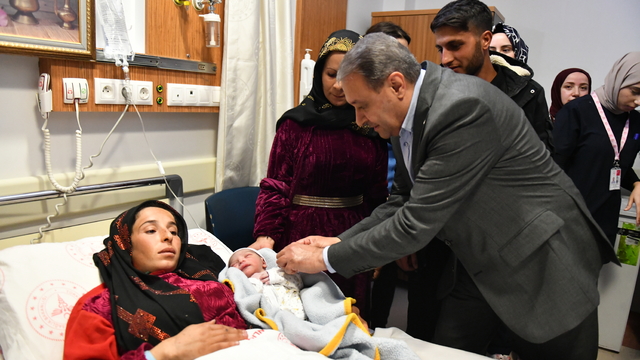 Şanlıurfa'da yılın ilk bebeği erkek oldu