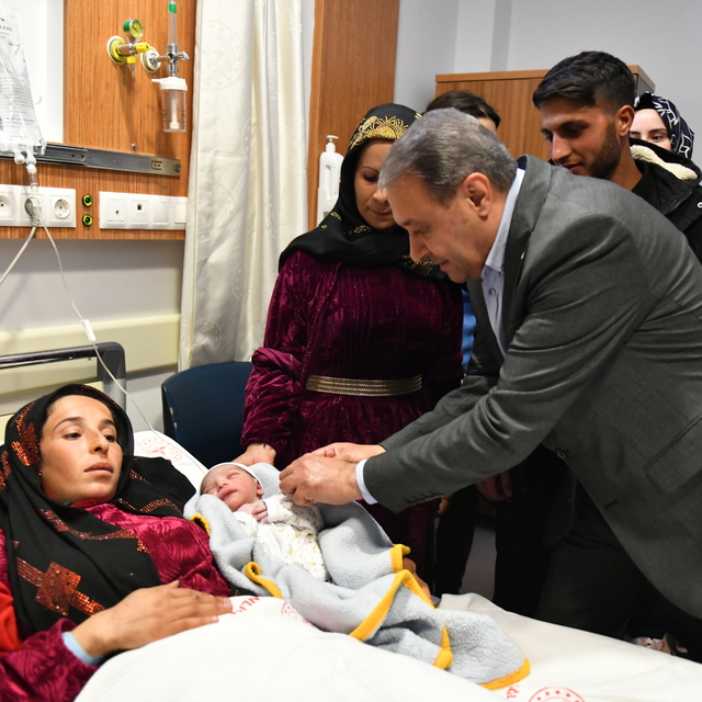 Şanlıurfa'da yılın ilk bebeği erkek oldu