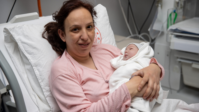 Sakarya'da yeni yılın ilk bebeği dünyaya geldi