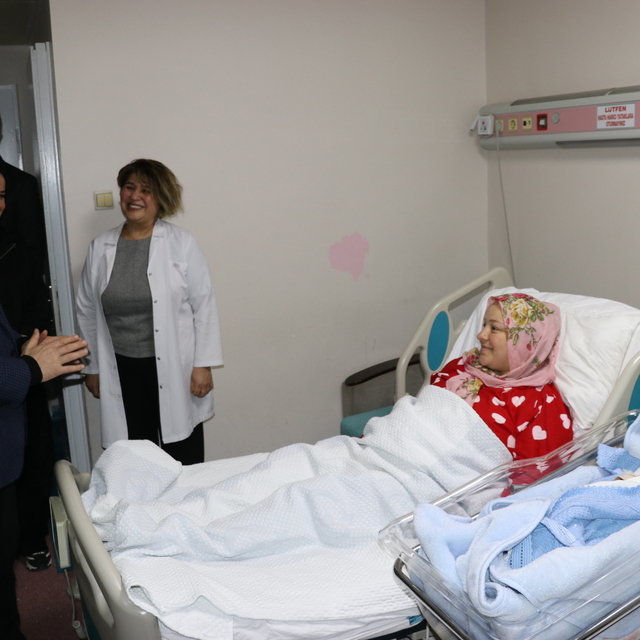 Amasya'da yeni yılın ilk bebeği dünyaya geldi