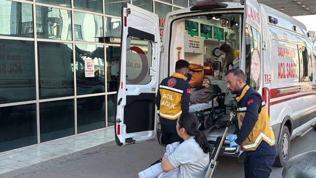 Kocaeli'de böcek ilacından zehirlenme şüphesiyle 2 kişi hastaneye kaldırıldı