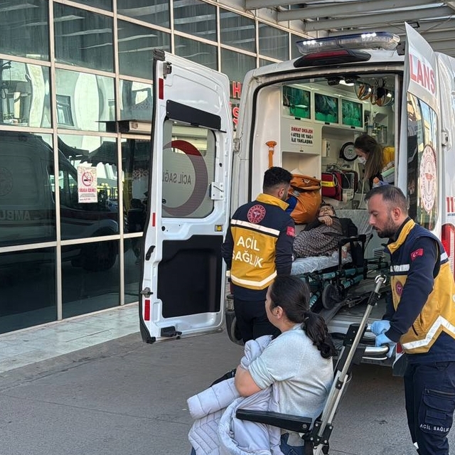 Kocaeli'de böcek ilacından zehirlenme şüphesiyle 2 kişi hastaneye kaldırıld...