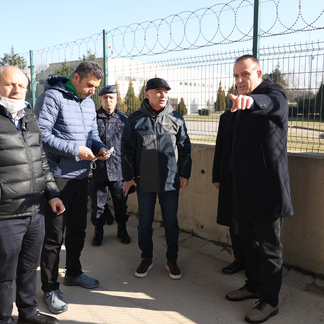 GÜNCELLEME - Kırklareli'nde oyuncak fabrikasında çıkan yangına müdahale sür...