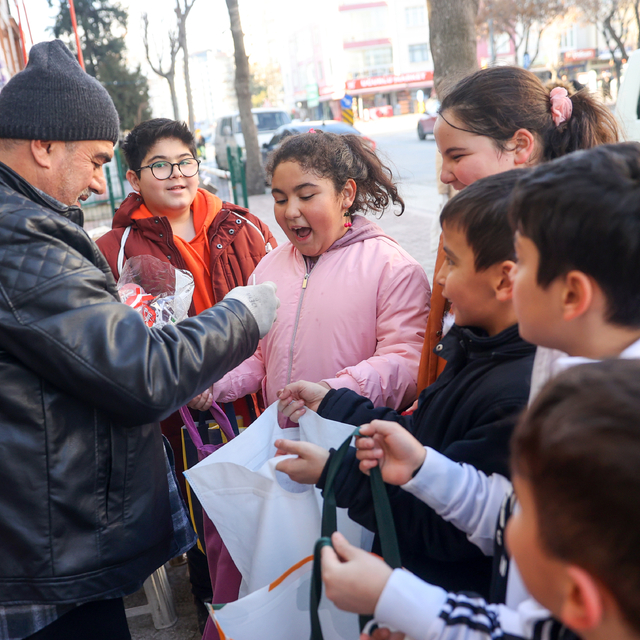 Konya'da çocuklar üç ayları "şivlilik" geleneğiyle kutluyor