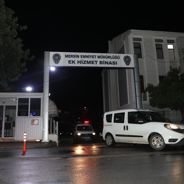 Mersin'de aranan 10 firari hükümlü yakalandı