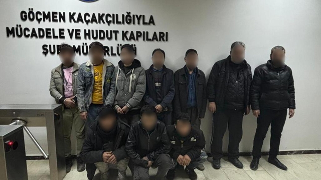 Elazığ'da 16 düzensiz göçmen yakalandı